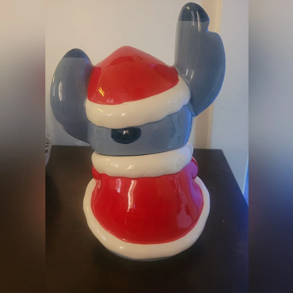 Disney stitch zrike brands holiday Santa stitch cookie jar-rare hard to find